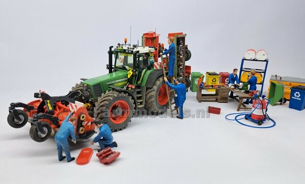 2x ZWAAILAMPEN V7  = 2x Zwaailamphuis/houder + 2x afdekkap VERSIE 7, geschikt voor montage op &Oslash; 1mm steun 1:32  