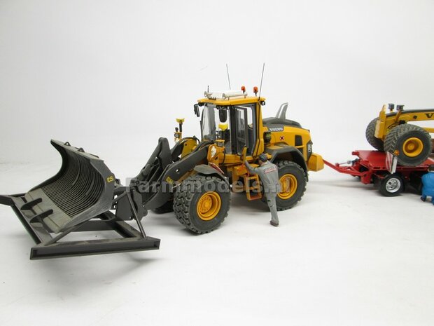 10x LOSSE ZWAAILAMP AFDEKKAP V7 = zonder zwaailamp huis/houder (VERSIE 7) mooi voor o.a. de breedtesteunen van diverse Nooteboom trailers 1:32