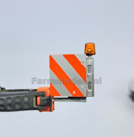 2x LOSSE ZWAAILAMP AFDEKKAP V9 = zonder zwaailamp huis/houder (VERSIE 9)  1:32