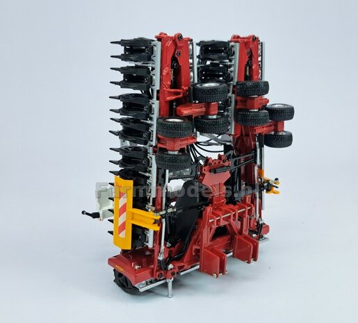 Combi-Deal: Vredo ZB4 12m Duo-V zodenbemester UH6828 + Veenhuis Profiline 29.000 Tridem asser Full Options mesttank UH6411 + FREE GIFT GLIMMERSET  1:32 