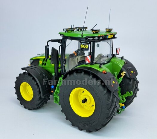 &Oslash; 54.8 x 25.8 mm: JD 7R Series: 2x Michelin Axiobib2 Banden + RESIN Velgen BLANK Geleverd 1:32    Farmmodels Premium Line Series 