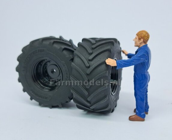 &Oslash; 54.8 x 25.8 mm: JD 7R Series: 2x Michelin Axiobib2 Banden + RESIN Velgen ZWART GLANS gespoten  1:32  Farmmodels Premium Line Series 