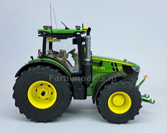 &Oslash; 70.3 x 30.4 mm: JOHN DEERE 7R &amp; 8R Wiking: 2x Michelin Axiobib2 Banden + RESIN Velgen BLANK geleverd 1:32    Farmmodels Premium Line Series  