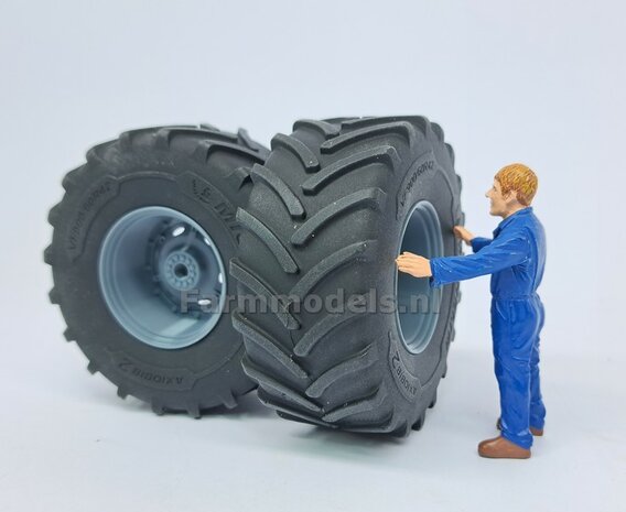 &Oslash; 70.3 x 30.4 mm: JOHN DEERE 7R &amp; 8R Wiking: 2x Michelin Axiobib2 Banden + RESIN Velgen BLANK geleverd 1:32    Farmmodels Premium Line Series  