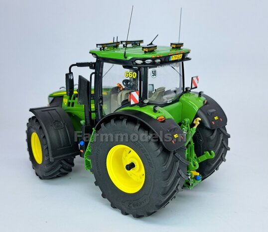&Oslash; 70.3 x 30.4 mm: JOHN DEERE 7R &amp; 8R Wiking: 2x Michelin Axiobib2 Banden + RESIN Velgen JD GEEL GESPOTEN geleverd 1:32  Farmmodels Premium Line Series  