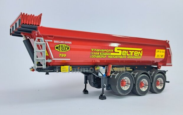 2x FAD Naafdop &Oslash; 8mm  Resin, KRAMPE ROOD  (Vicon HP1600 Margemodels ROOD) gespoten geleverd  1:32  Farmmodels 