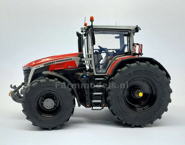 2x  MASSEY FERGUSON STEEK-ASSEN   &Oslash; 9mm t.b.v. ACHTERAS RESIN BLANK Geleverd  1:32  Farmmodels Premium Line Series