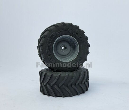 &Oslash; 70.6 x 30.4 mm: MASSEY FERGUSON 9S: 2x Michelin Axiobib2 Banden + RESIN Velgen BLANK geleverd 1:32     Premium Line Series  