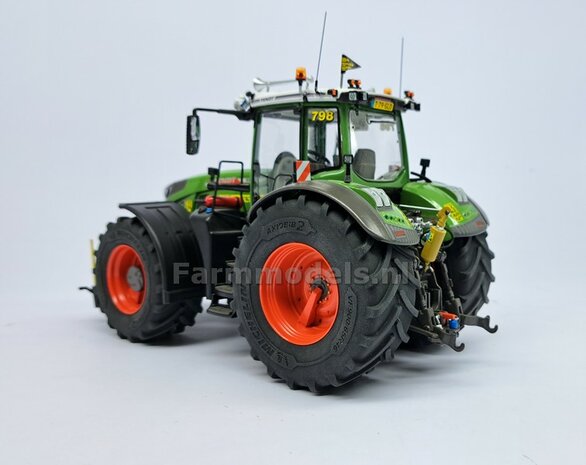 &Oslash; 70.6 x 30.4 mm: MASSEY FERGUSON 9S: 2x Michelin Axiobib2 Banden + RESIN Velgen BLANK geleverd 1:32     Premium Line Series  