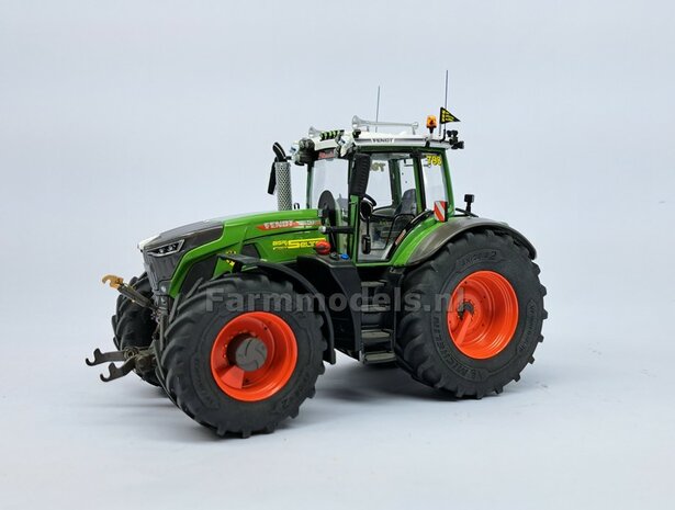 &Oslash; 70.6 x 30.4 mm: MASSEY FERGUSON 9S: 2x Michelin Axiobib2 Banden + RESIN Velgen BLANK geleverd 1:32     Premium Line Series  
