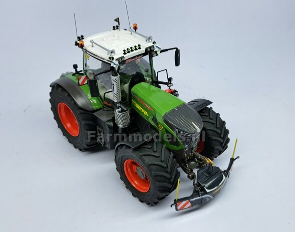 &Oslash; 70.6 x 30.4 mm: MASSEY FERGUSON 9S: 2x Michelin Axiobib2 Banden + RESIN Velgen BLANK geleverd 1:32     Premium Line Series  
