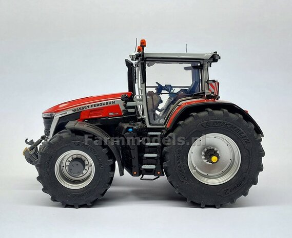 &Oslash; 70.6 x 30.4 mm: MASSEY FERGUSON 9Sg: 2x Michelin Axiobib2 Banden + Resin Velgen ALU-METALIC Gespoten geleverd 1:32   Premium Line Series  