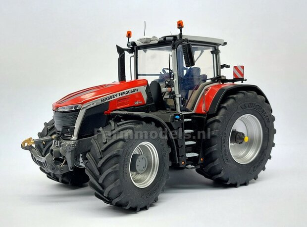 &Oslash; 70.6 x 30.4 mm: MASSEY FERGUSON 9Sg: 2x Michelin Axiobib2 Banden + Resin Velgen ALU-METALIC Gespoten geleverd 1:32   Premium Line Series  