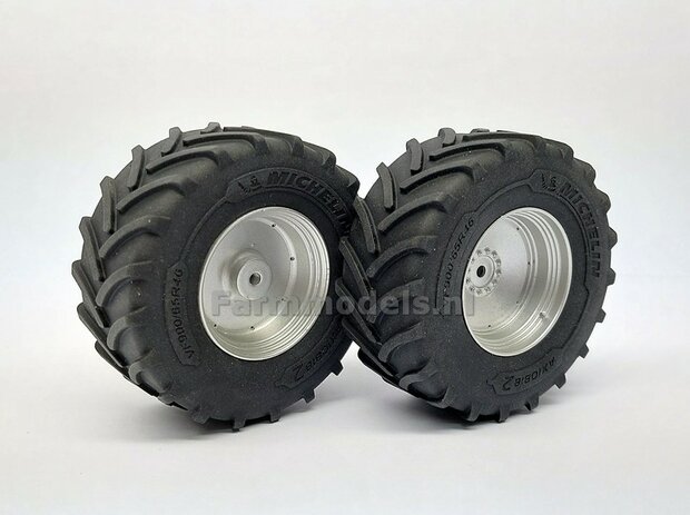 &Oslash; 70.6 x 30.4 mm: MASSEY FERGUSON 9Sg: 2x Michelin Axiobib2 Banden + Resin Velgen ALU-METALIC Gespoten geleverd 1:32   Premium Line Series  