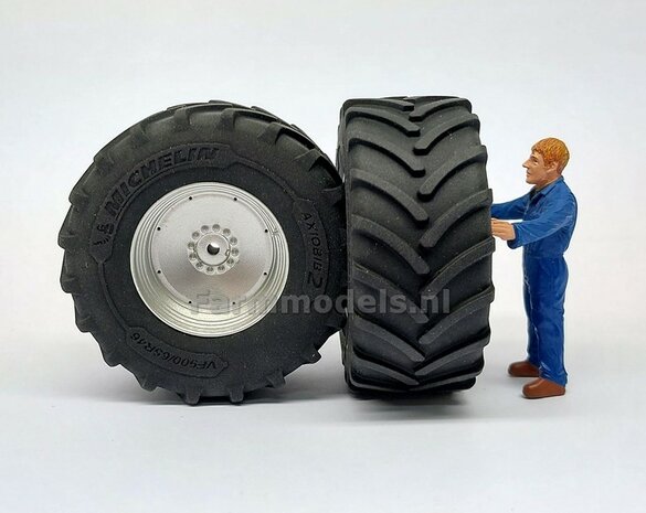 &Oslash; 70.6 x 30.4 mm: MASSEY FERGUSON 9Sg: 2x Michelin Axiobib2 Banden + Resin Velgen ALU-METALIC Gespoten geleverd 1:32   Premium Line Series  