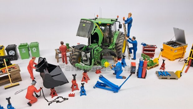 BOUWKIT: S70 KETTINGBAK 35 mm breed. Mat: Resin ZWART gespoten + ZWARTE KETTING &amp; 2 asjes t.b.v. S70 KOPPELING o.a. Volvo EC220E van AT 1:32  