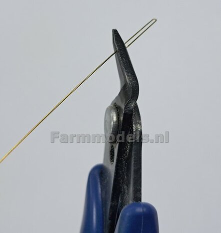 Topstang DELUXE lengte 19.3mm met 2x KOGELKOP aansluiting. RESIN, JD 7810 GROEN gespoten + 2x messing as t.b.v. details 1:32