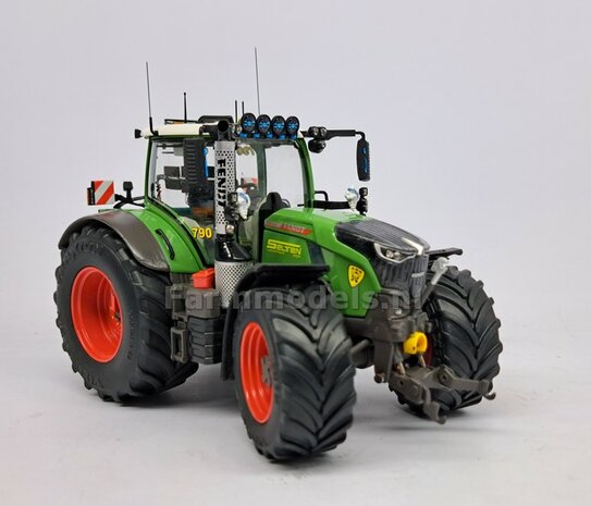 &Oslash; 52.3 x 24.2 mm: FENDT 728: 2x Vredestein Banden met RESIN velgen BLANK Geleverd  1:32   Farmmodels Premium Line Series 