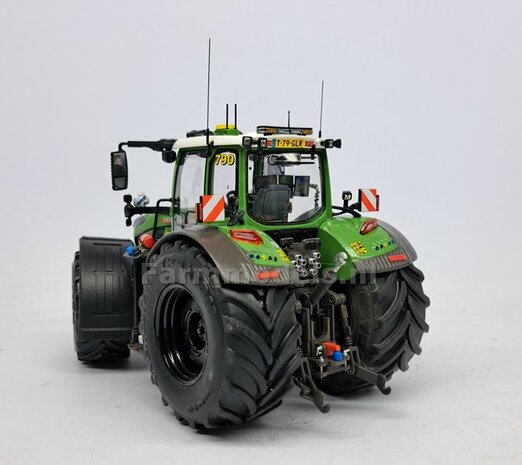 &Oslash; 52.3 x 24.2 mm: FENDT 728: 2x Vredestein Banden RESIN velgen FENDT TERRA RED Gespoten geleverd  1:32   Farmmodels Premium Line Series 