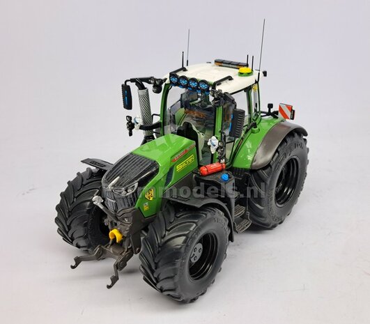 &Oslash; 52.3 x 24.2 mm: FENDT 728: 2x Vredestein Banden RESIN velgen ZWART GLANS Gespoten geleverd  1:32   Farmmodels Premium Line Series 
