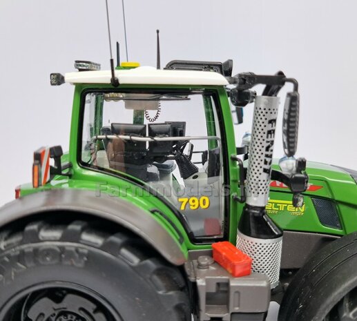 &Oslash; 67.7 x 31.2 mm: FENDT 728: 2x Vredestein Banden met RESIN velgen BLANK Geleverd  1:32   Farmmodels Premium Line Series 