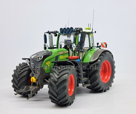 COMBI SET: 2x &Oslash; 51 mm + 2x &Oslash; 68 mm: Fendt 728 Wiking Bandenset ROOD incl. 2x afdekplaat achteras 1:32  PERFECT-32 P28 + P29
