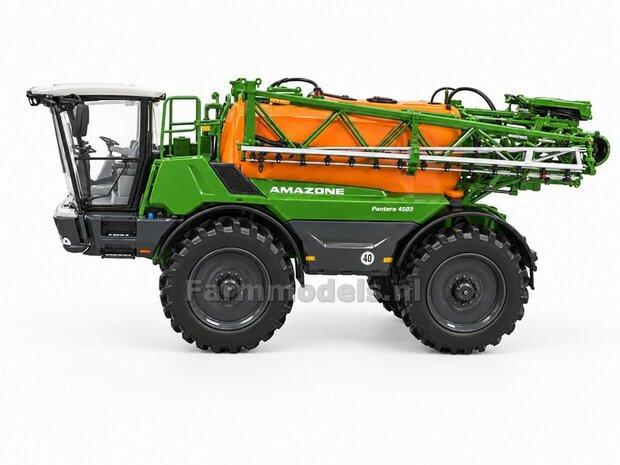 Amazone Pantera 7004 1:32 Universal Hobbies UH6786    NB2B     SNEL LEVERBAAR/AVAILABLE SOON