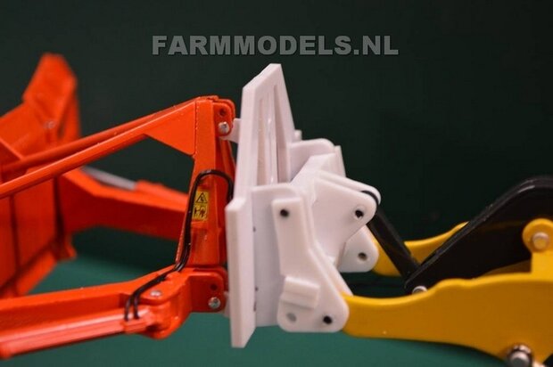 BOUWKIT: Bok voor Holaras Ma&iuml;sschuif geschikt voor o.a. snelwissel koppeling 510005 t/m 510095 &amp; Volvo VAB-STD van AT &amp; Claas Torion/ Liebherr L 556 van Wiking modellen 1:32 (HTD)