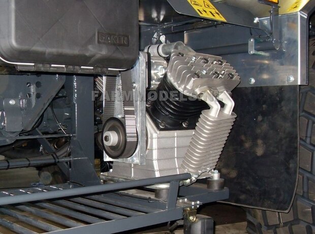 Compressor dubbel + V-snaar afdek kap GROTE versie 1:32