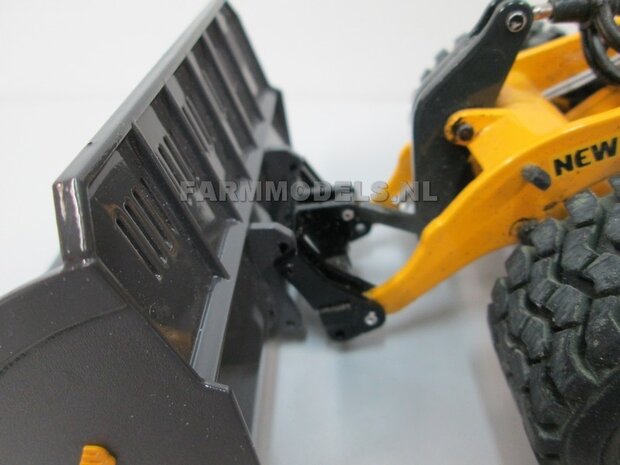 BOUWKIT: BECO Volumebak 120mm geschikt voor o.a. snelwissel koppeling 510005 t/m 510095 &amp; Volvo VAB-STD van AT &amp; Claas Torion/ Liebherr L 556 van Wiking modellen 1:32 (HTD)