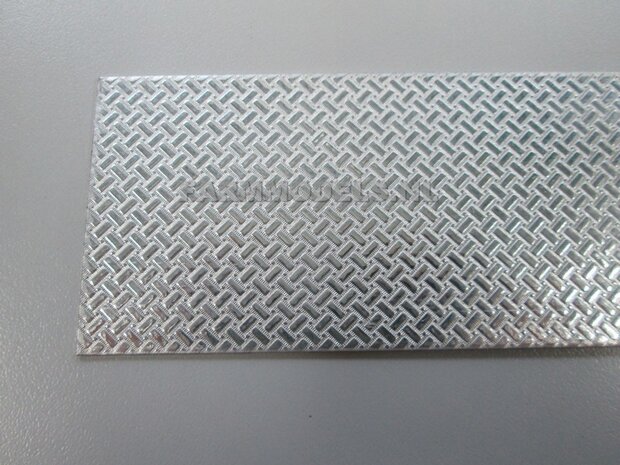 1x Aluminium miniatuur traanplaat, ong 100 mm x 170 mm 1:32   