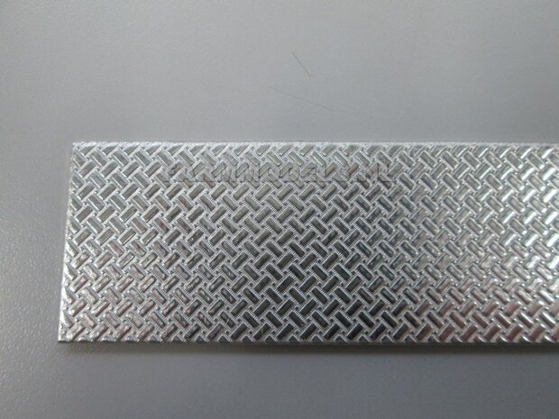 1x Aluminium miniatuur traanplaat, ong 50 mm x 170 mm 1:32  