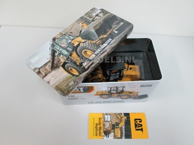 Caterpillar 910K shovel / wiellader 1:32 - DELUXE SET + Machinist  DCM  85294  