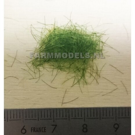 Gras / Grass donker Groen strooi gras 6mm, inhoud 1/2 Liter 1:32 (05312)