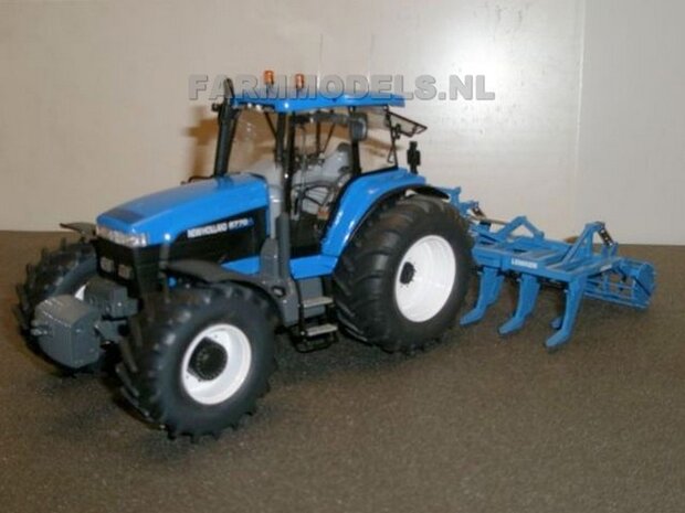 545. New Holland 8770A op bredere banden met bouwkit cultivator Lemken / Evers