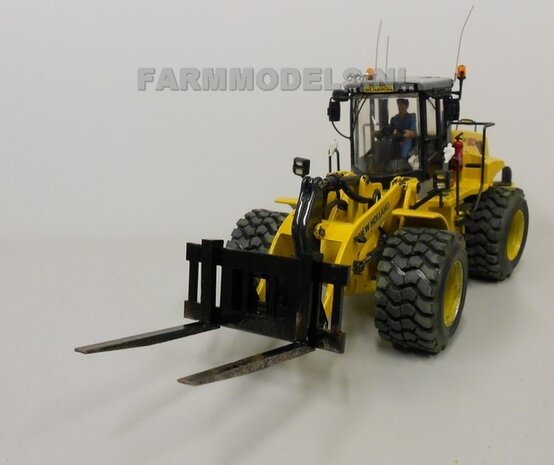 BOUWKIT: Palletvork set New Holland Shovel ROS voor o.a. snelwissel koppeling 510005 t/m 510095 &amp; Volvo VAB-STD van AT &amp; Claas Torion/ Liebherr L 556 van Wiking modellen 1:32