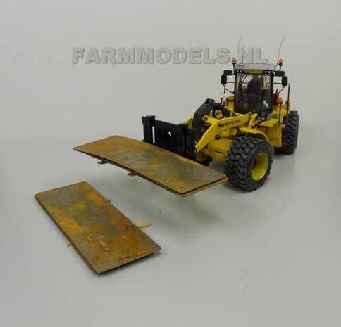 BOUWKIT: Palletvork set New Holland Shovel ROS voor o.a. snelwissel koppeling 510005 t/m 510095 &amp; Volvo VAB-STD van AT &amp; Claas Torion/ Liebherr L 556 van Wiking modellen 1:32