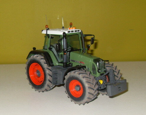 152. Fendt 818/820/718 (klik op foto voor meer foto&#039;s)