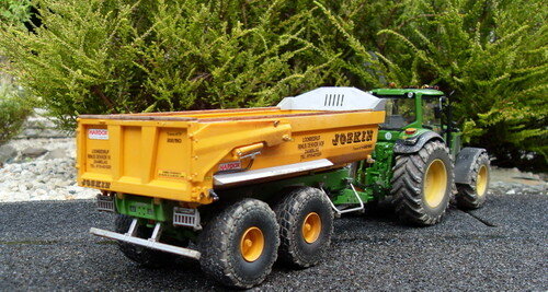 343. John Deere 6 &amp; 7000 serie (klik op foto)