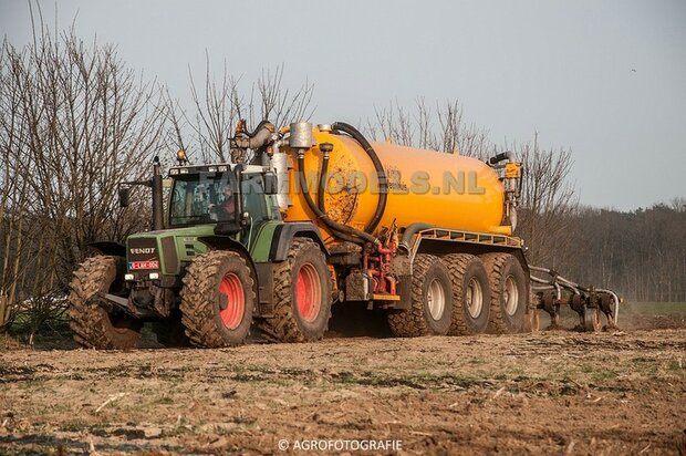 3 Asser mesttank basis (VMR Veenhuis of ander merk) Bouwpakket 1:32 (HTD)