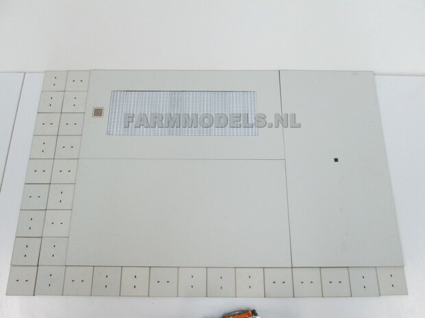 Betonplaat met vak spuitplaats uitsparing groot, afm 25 x 50 cm, Farmmodels editie 1:32