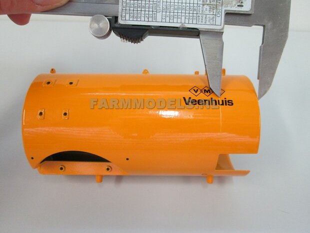 VMR Veenhuis QUANTA Dissel, t.b.v. enkel asser BASIS mesttank, Bouwpakket 1:32 (HTD)