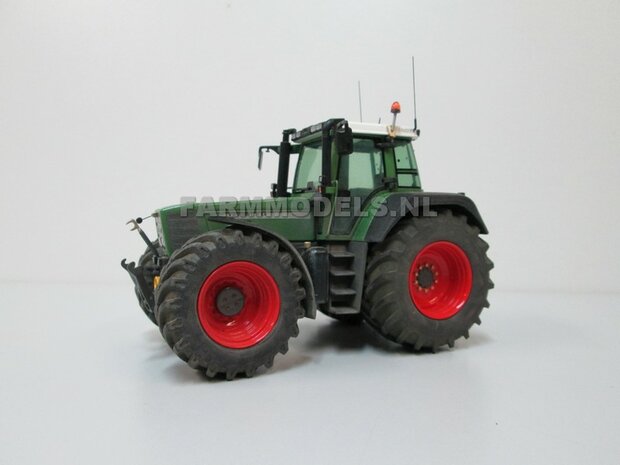 &Oslash; 53.8 mm: Fendt 822/824/ 926 GEN I. WT: 2x Brede vooras Banden + 2x Inlegring verbreder vooras  geschikt voor Fendt 822/824/ 926 GEN I. WeiseToys               