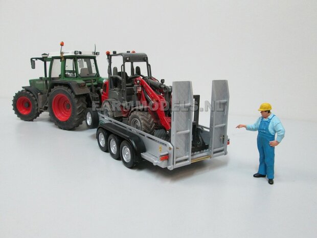 BOUWKIT  3-asser oprijwagen + oprij platen + reserveband = oprijklep / aanhanger 1:32       