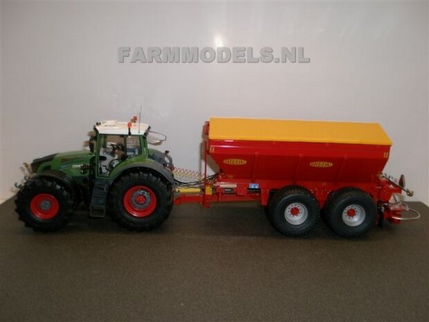 506. Bredal strooier op Michelin Cagro XBib 850 banden, met Fendt 939 op Trelleborg banden