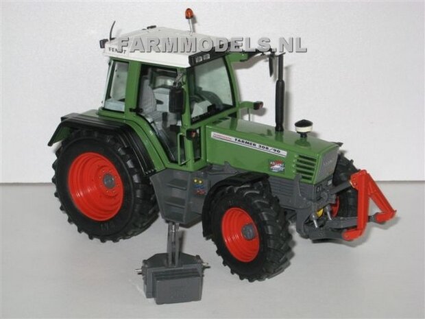 134. Fendt 300 serie; Holland Farmer