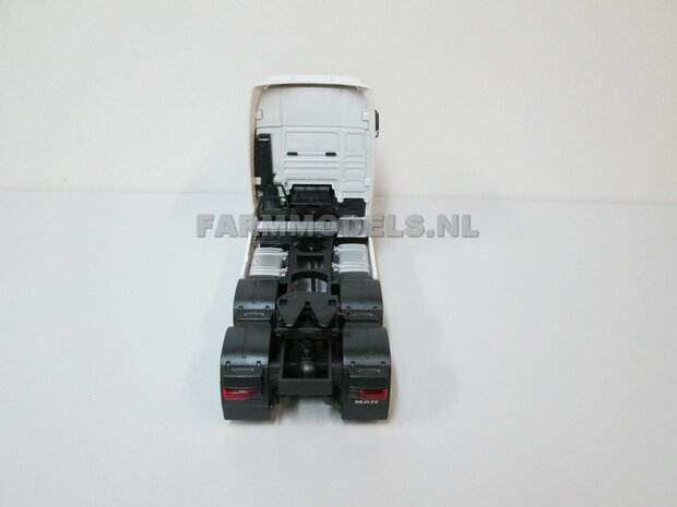 MAN TGX 6x4 Wit 1:32 Welly 32650L-W