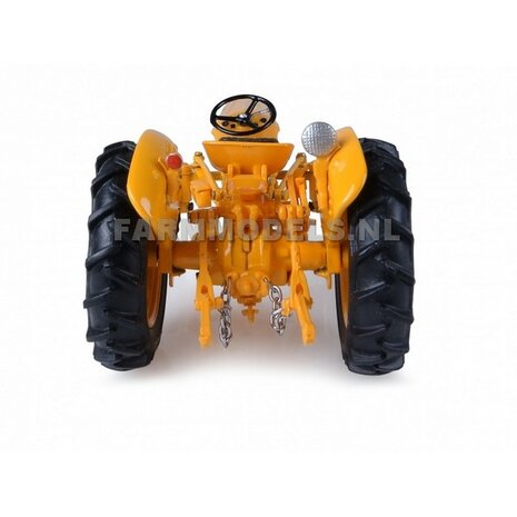 YELLOW Massey-Harris-Ferguson 202 &quot;Work-Bull&quot; 1:32 UH4990