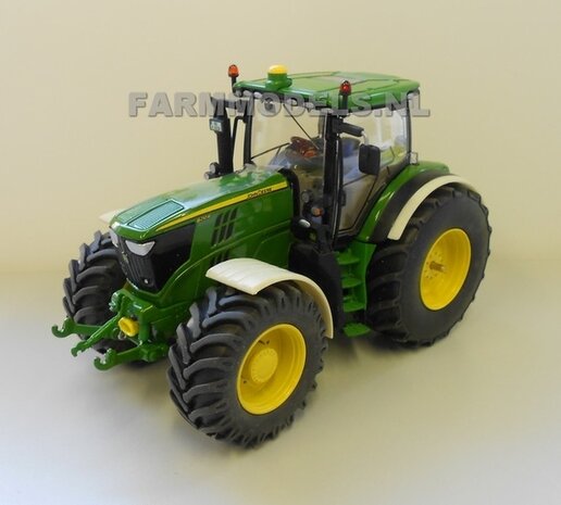 2x Spatbordverbreders achteras (o.a. voor Fendt 936/ 939/ 942, John Deere 8530 en MF 8690 serie)  1:32  