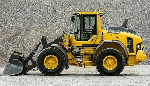 3x EuroSteel: Puinriek, Palletvork &amp; Hijsjip set geschikt voor snelwissel JCB &amp; Volvo L60H Shovel Agri Collectables 1:32 AT3200121         PRE-ORDER